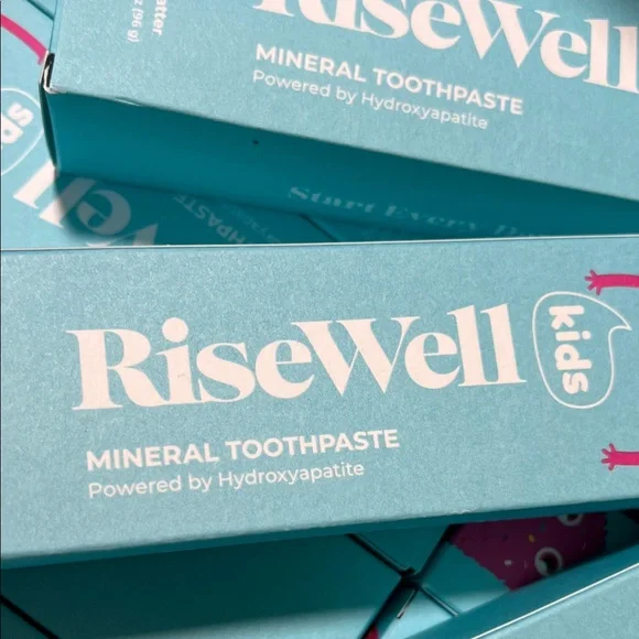 RiseWell Kids Mineral Toothpaste - Picture 2 of 5